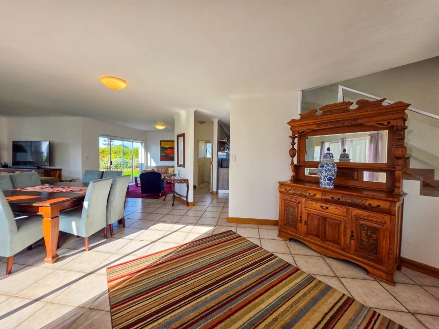 4 Bedroom Property for Sale in Stilbaai Wes Western Cape